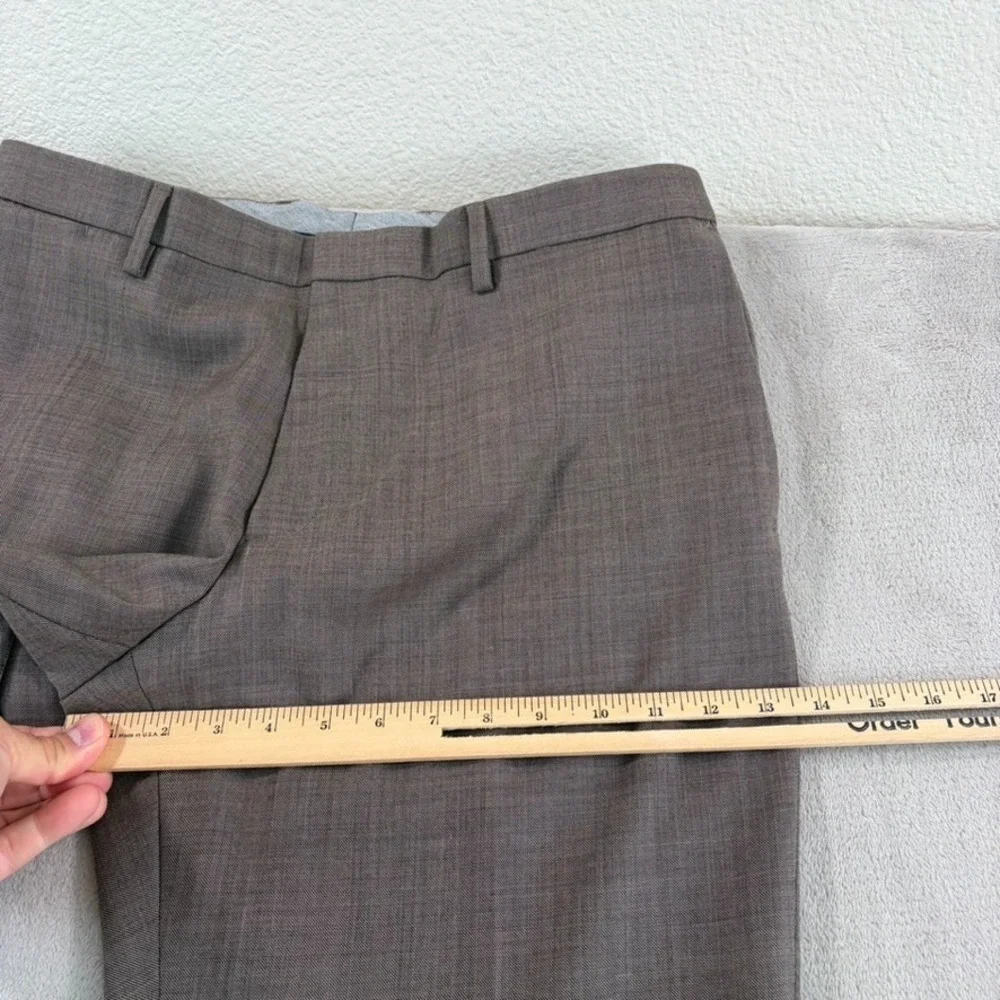 Banana Republic Classic Fit Dress Trousers Pants in Brown 100% Wool Men 34x32‎